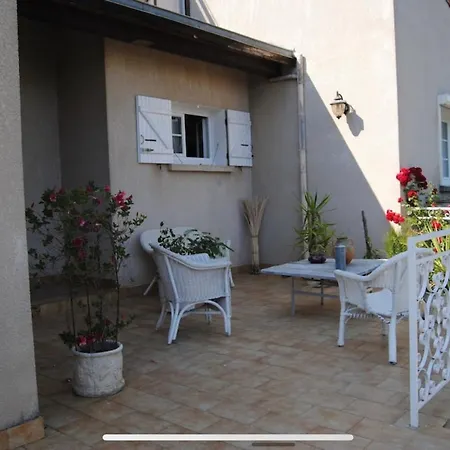 Villa 8 Personnes Piscine Location Estivale بيت للعطل Afa